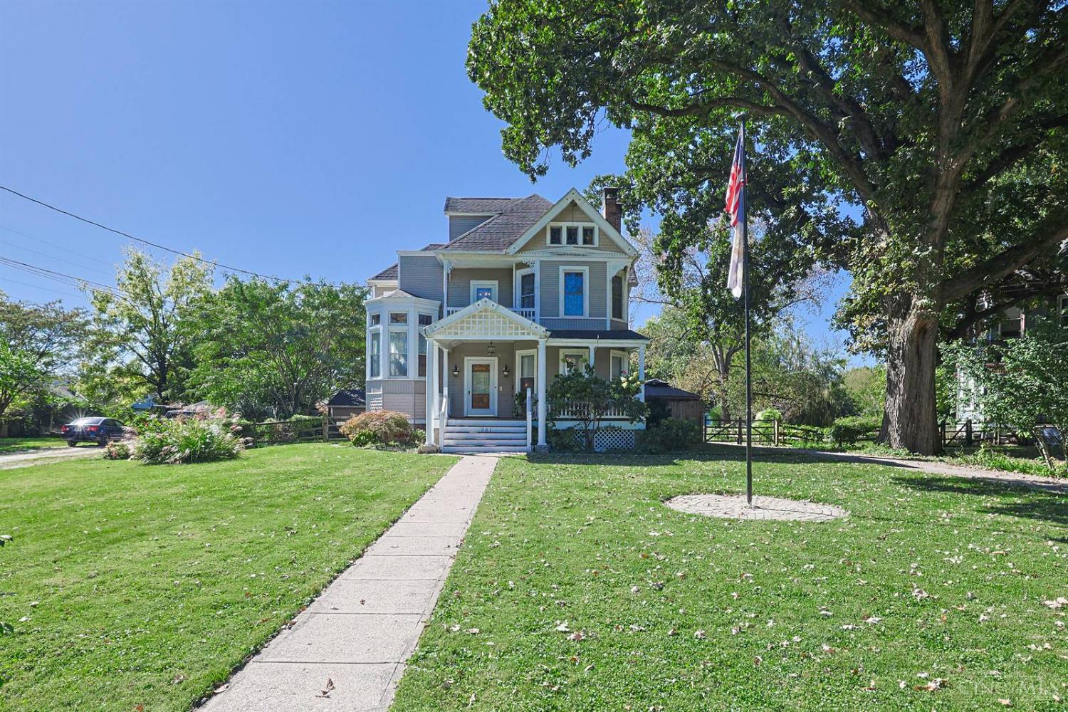 261 Parkway Avenue