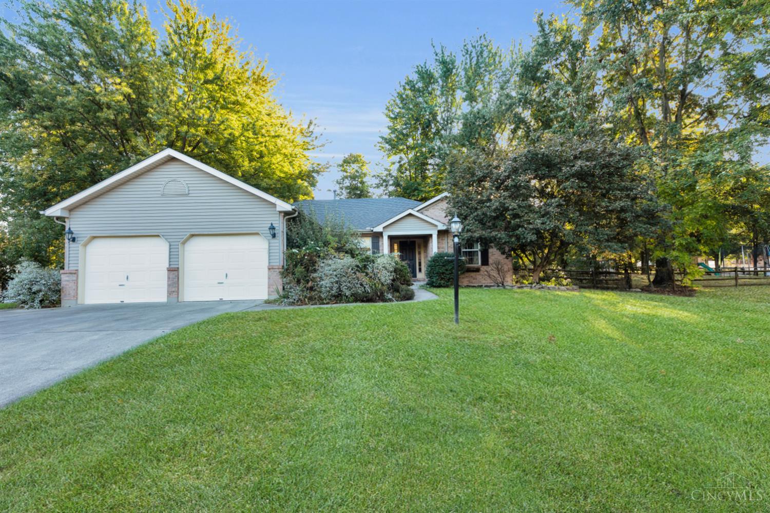 Single family home for sale at 3424 Dale Ln, Pierce Twp, OH 45102 | MLS# 1894388