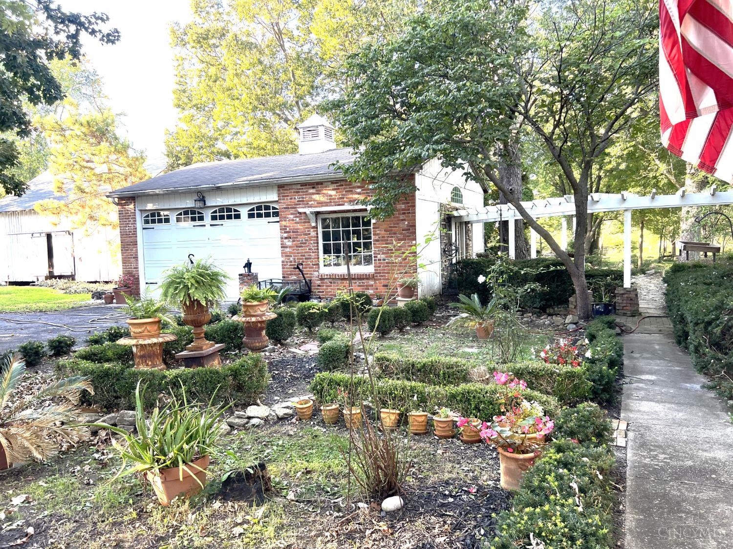 Photo 2 of Single family home for sale at 4238 Morganthaler Rd, Hamilton, OH 45011 | MLS# 1896953 | Listing updated on 2026-10-10