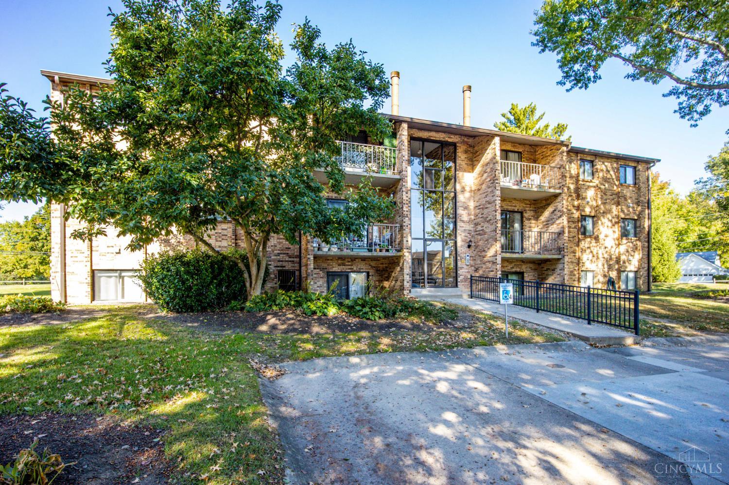 Photo 1 of Condo for sale at 535 Davis Rd #4, Cincinnati, OH 45255 | MLS# 1896965 | Listing updated on 2026-10-10