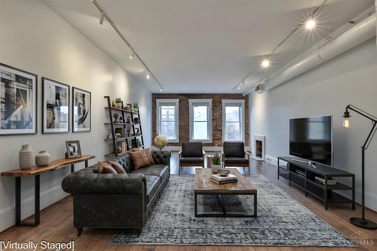 Listing Photo 4 - Condo for sale in building located at 1203 Vine St, Cincinnati, OH 45202 - Unit #B