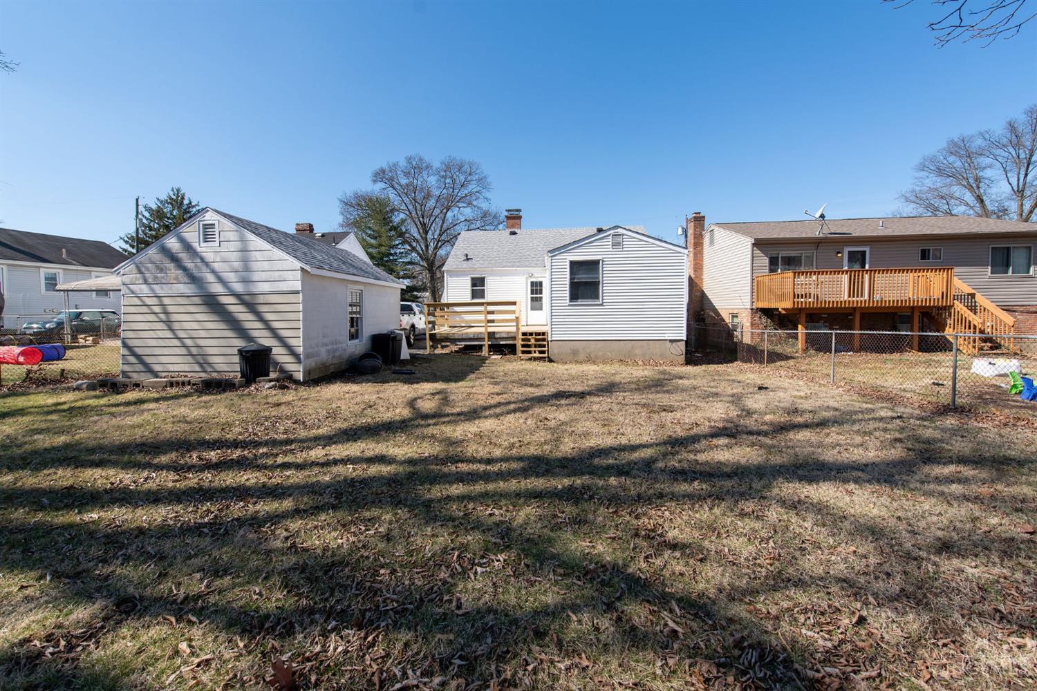 Photo 2 of Single family home for sale at 1290 Columbus Ave, Anderson Twp, OH 45255 | MLS# 1897068 | Listing updated on 2026-10-27