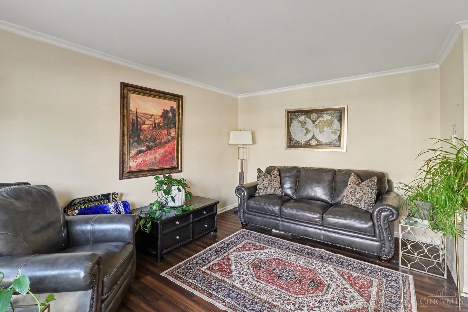 Photo 4 of Single family home for sale at 183 Feist Manor Dr, Cincinnati, OH 45238 | MLS# 1896987 | Listing updated on 2026-10-14