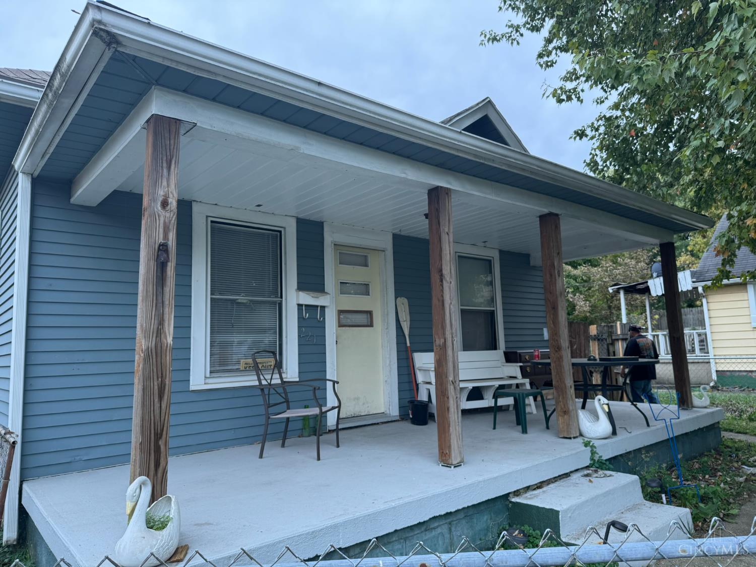 221 N Sutphin Street