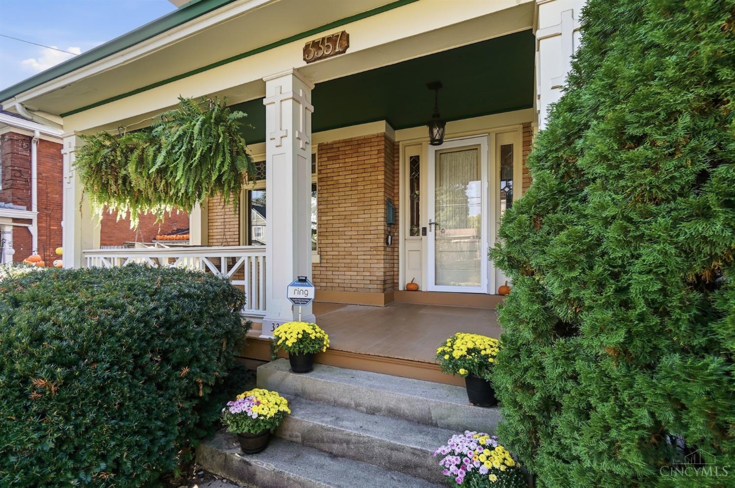 Photo 3 of Sale Pending at 3357 Woodford Rd, Cincinnati, OH 45213 | MLS# 1897005 | Listing updated on 2026-10-23