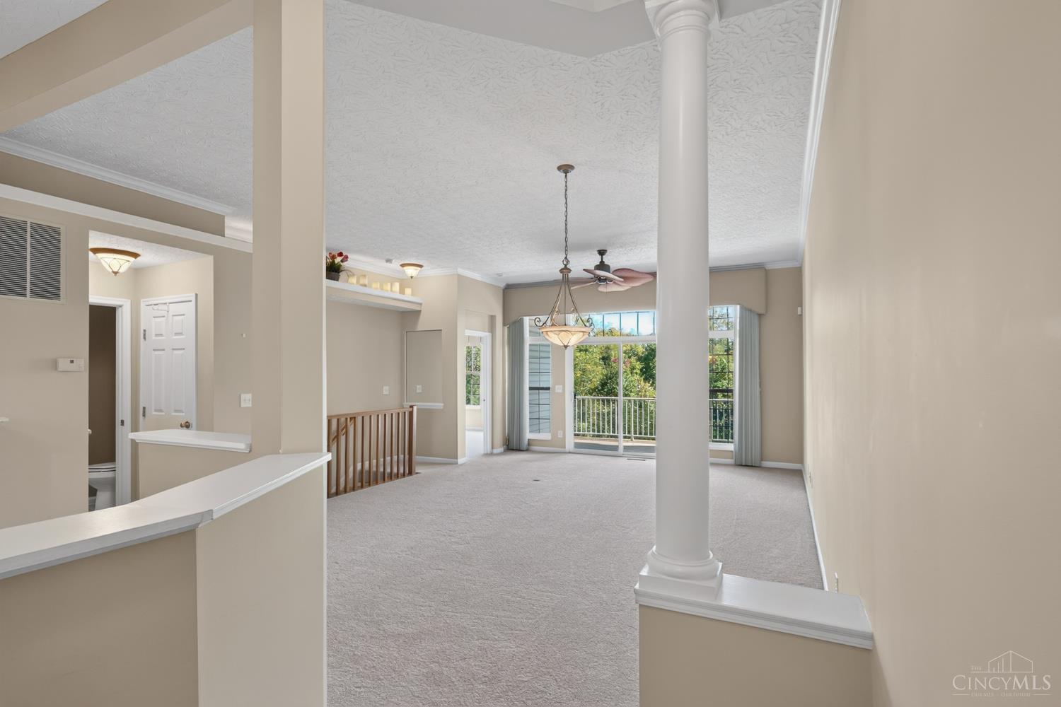 Listing Photo 5 - Condo for sale in building located at 3664 Aston Woods Dr, Cleves, OH 45002