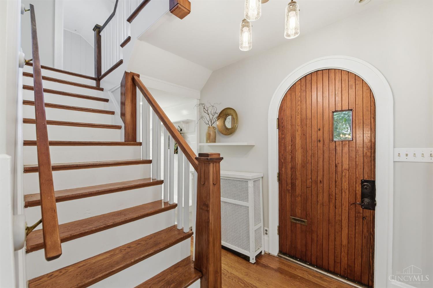 Photo 2 of Sale Pending at 3055 Springer Ave, Cincinnati, OH 45208 | MLS# 1897265 | Listing updated on 2026-10-17