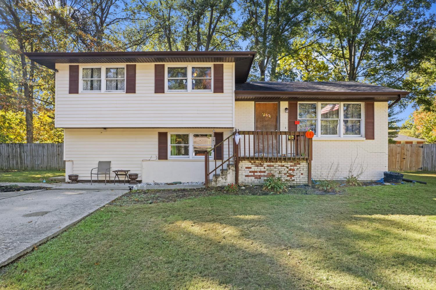 310 Eula Ave
