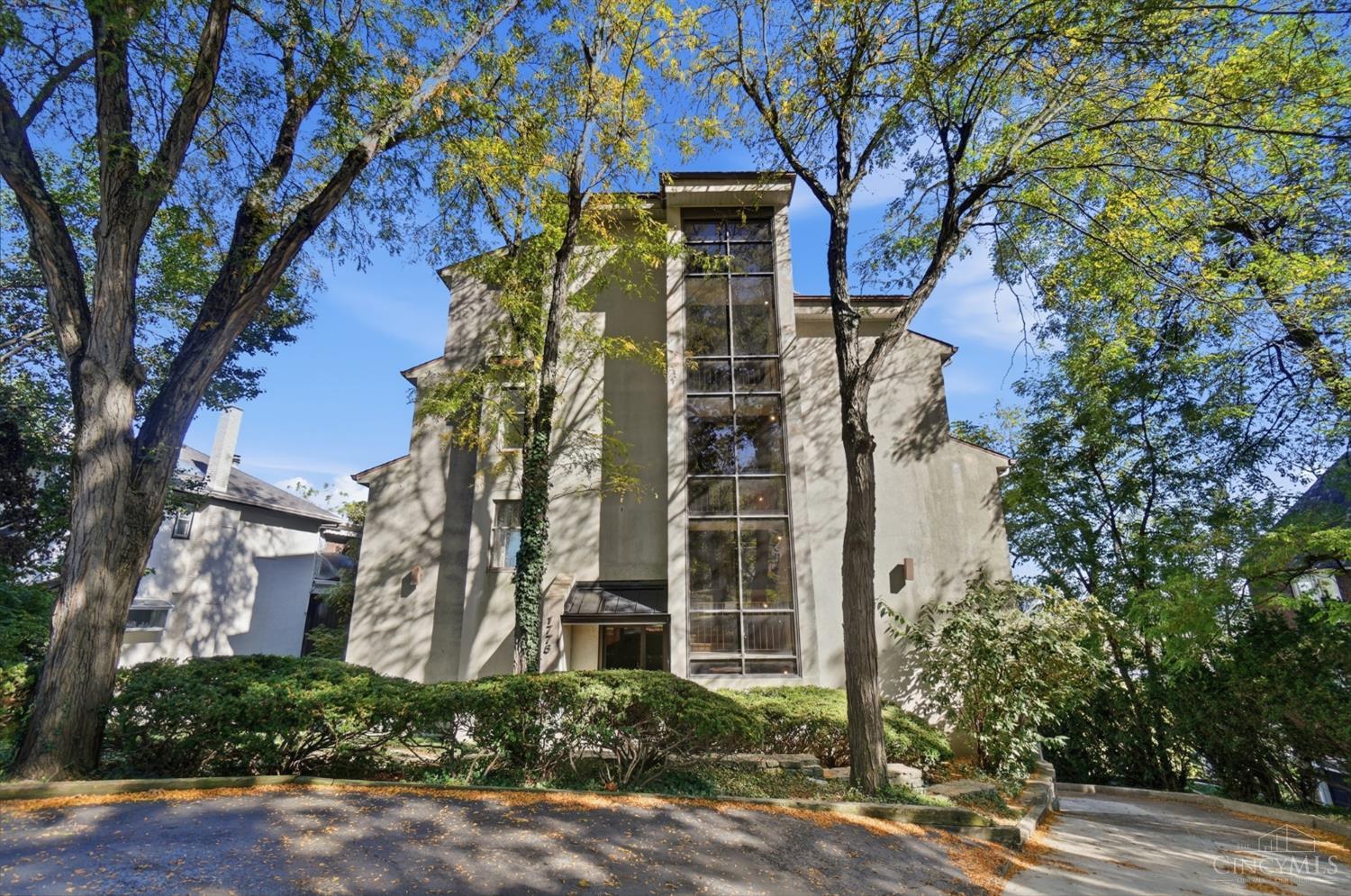 Rare luxury riverfront condo offering breathtaking views, with each residence occupying its own floor! This true zero-step, street-level unit has been completely renovated top to bottom with high-end finishes, white oak floors, new Andersen windows and sliders, a gourmet kitchen, in-unit laundry, 3 bedrooms, 2.5 baths, and an open floor plan. New:  HVAC, hot water heater, updated electrical & plumbing. Spectacular river views from a balcony spanning the entire rear of the unit create the ultimate luxury lifestyle. Feels like waking up at the Ritz-Carlton every day! Seller prefers to sell the unit furnished, with certain exclusions. Building exterior repairs & painting are scheduled for spring, with colors selected by a Homearama designer. Seller will pay the associated HOA assessment. Seller to apply for a $350,000 tax abatement.  A truly exceptional opportunity for sophisticated, low-maintenance riverfront living! Offers open 48 hours.  Owner/Agent