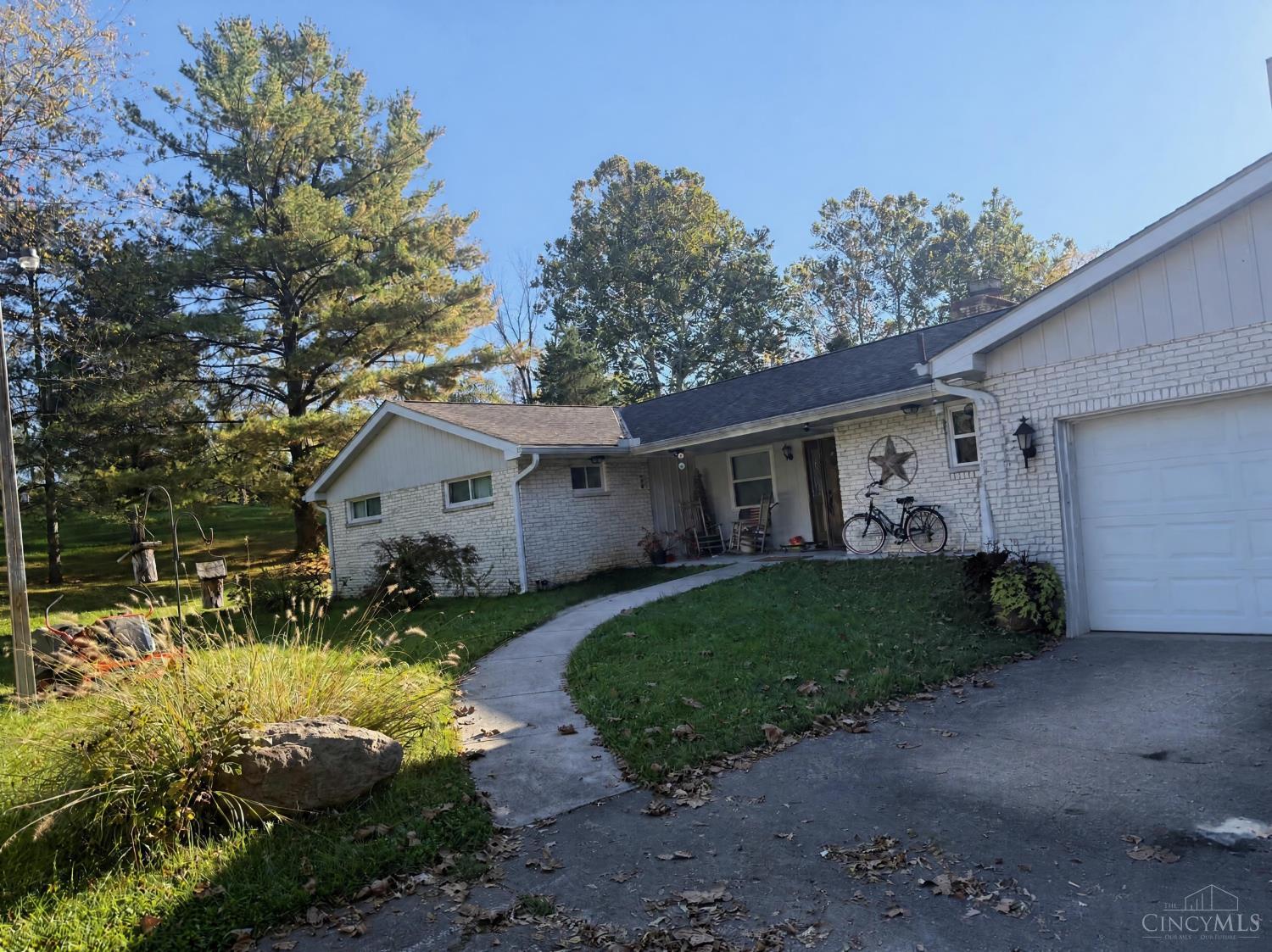 5885 W Alexandria Road