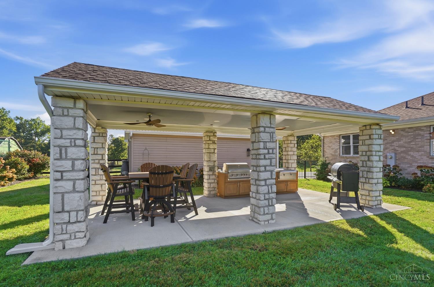 1600 Red Fox Lane