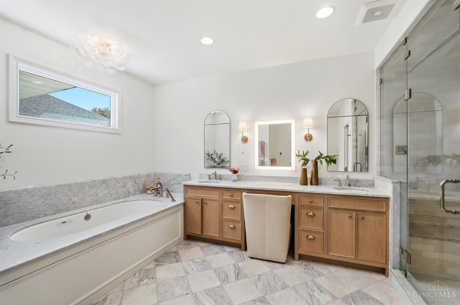 1600 Red Fox Lane
