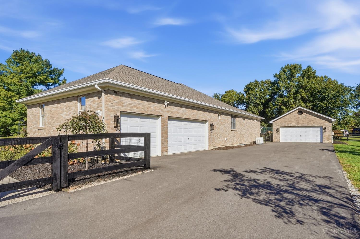 1600 Red Fox Lane
