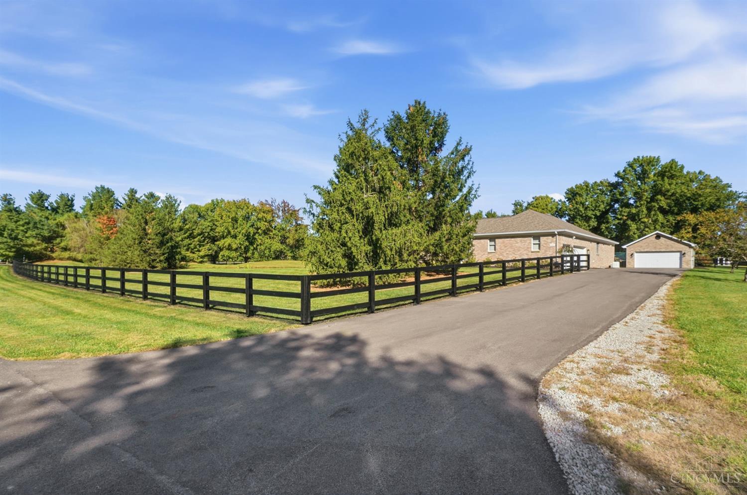 1600 Red Fox Lane