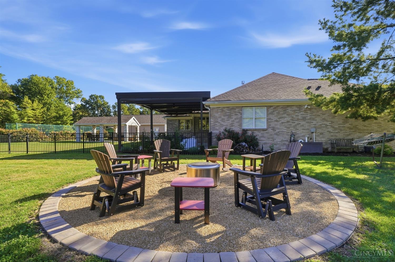 1600 Red Fox Lane