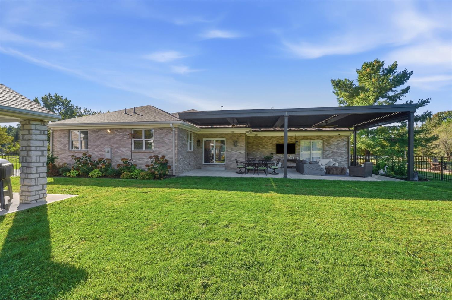 1600 Red Fox Lane