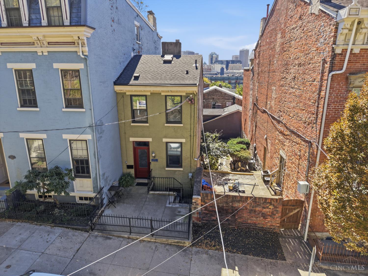 407 Milton