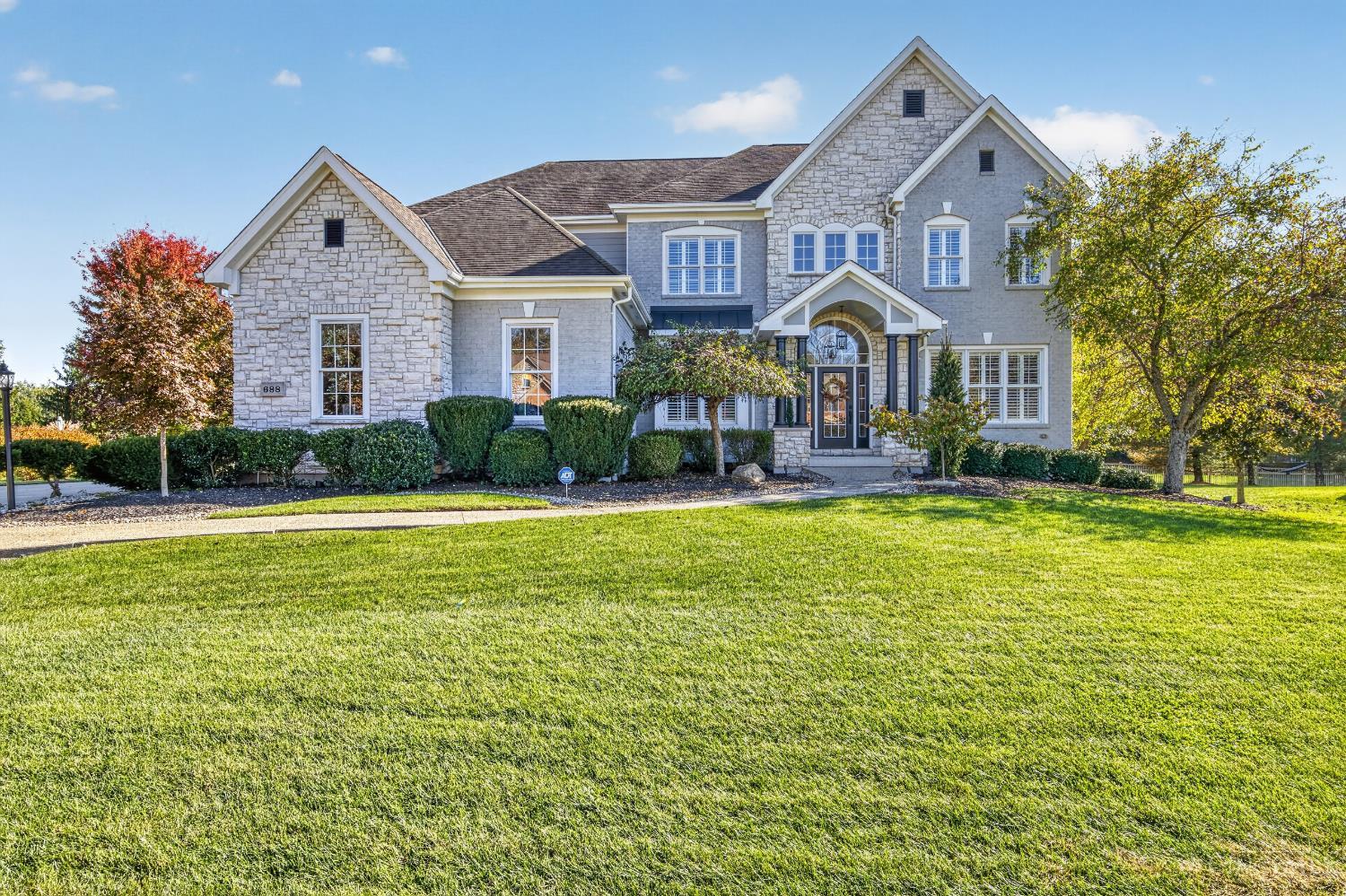 688 Ascot Drive