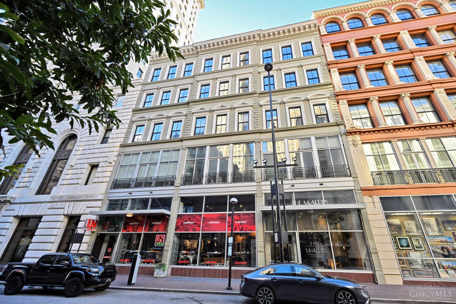 15 W Fourth Street