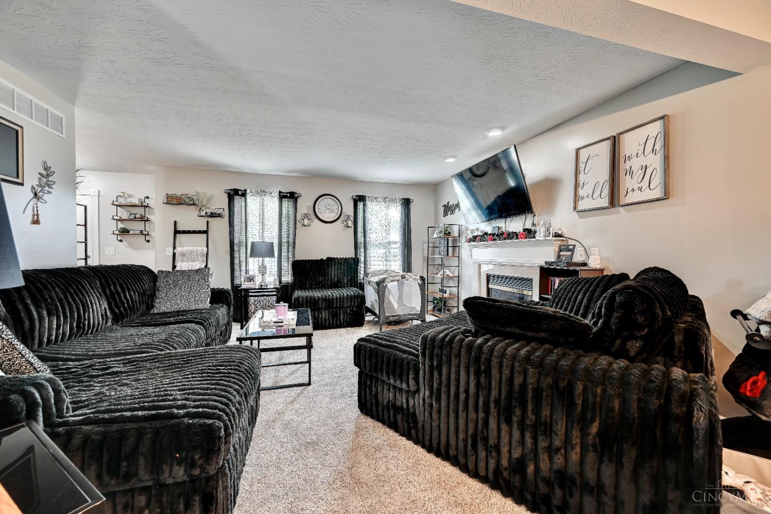 Photo 4 of Single family home for sale at 1952 Michelle Ln, Monroe, OH 45044 | MLS# 1898218 | Listing updated on 2026-10-26