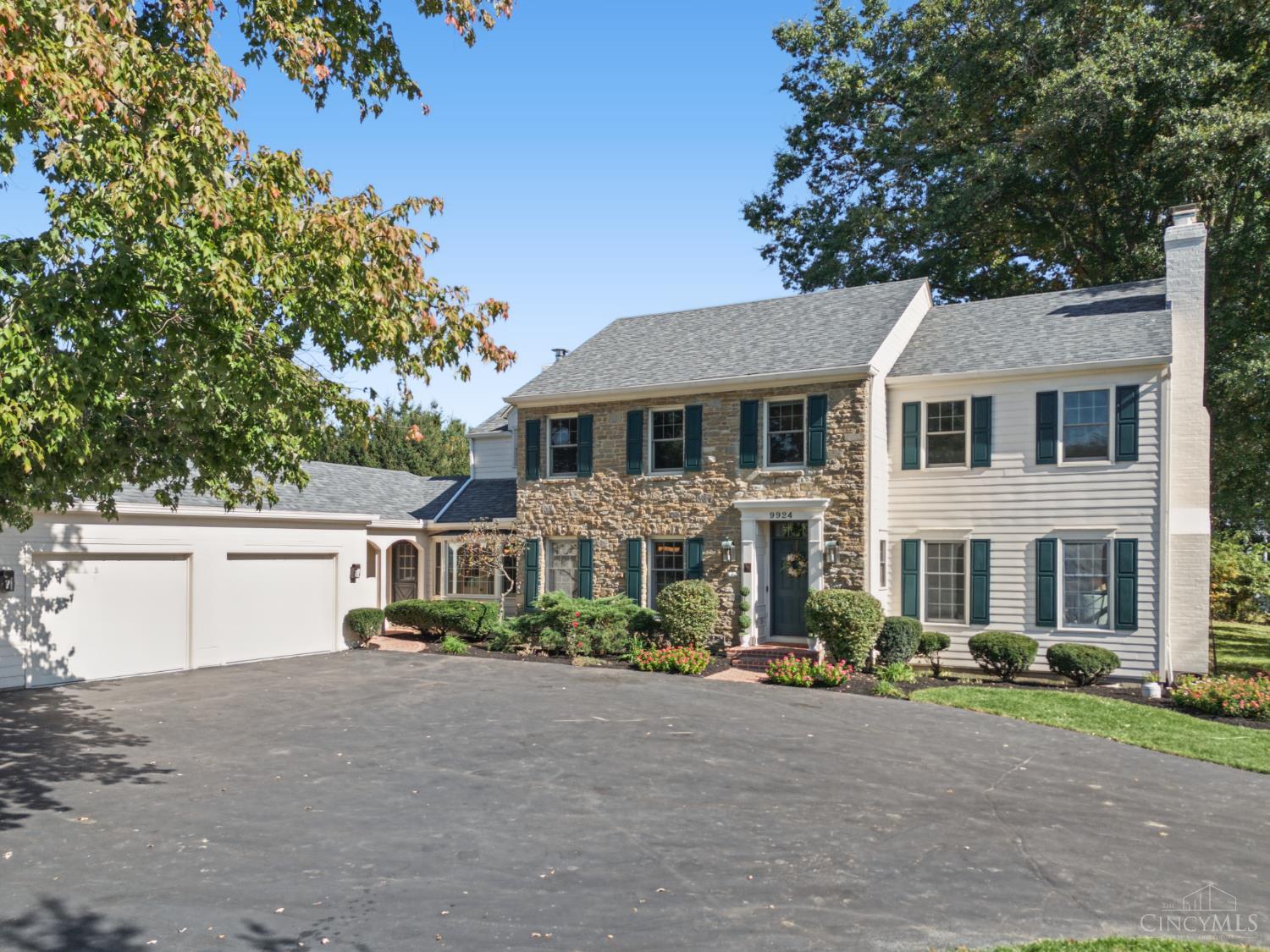 Photo 1 of Sale Pending at 9924 Huntersrun Ln, Symmes Twp, OH 45242 | MLS# 1898078 | Listing updated on 2026-10-27