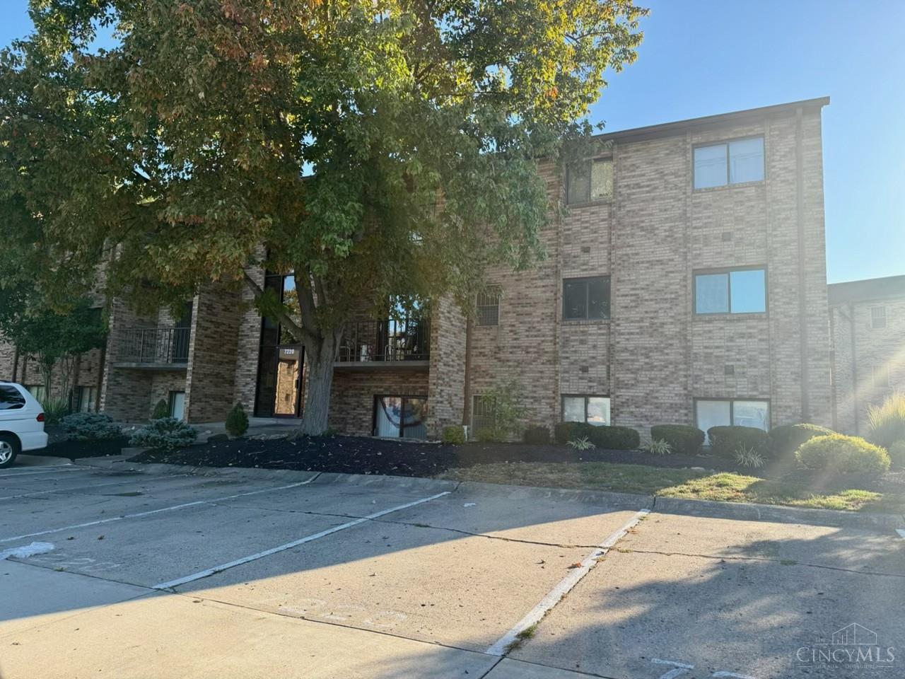 Photo 2 of Condo for sale at 7220 Creekview Dr #2, Colerain Twp, OH 45247 | MLS# 1898379 | Listing updated on 2026-10-26
