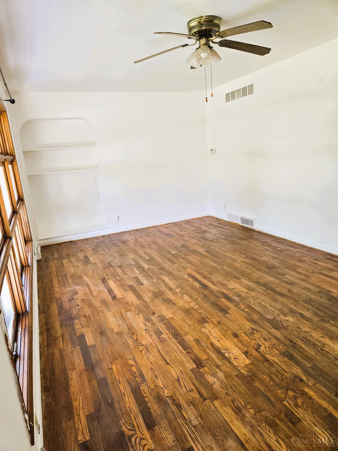 Photo 4 of Single family home for sale at 4654 Redwood Dr, Fairfield, OH 45014 | MLS# 1898440 | Listing updated on 2026-10-27
