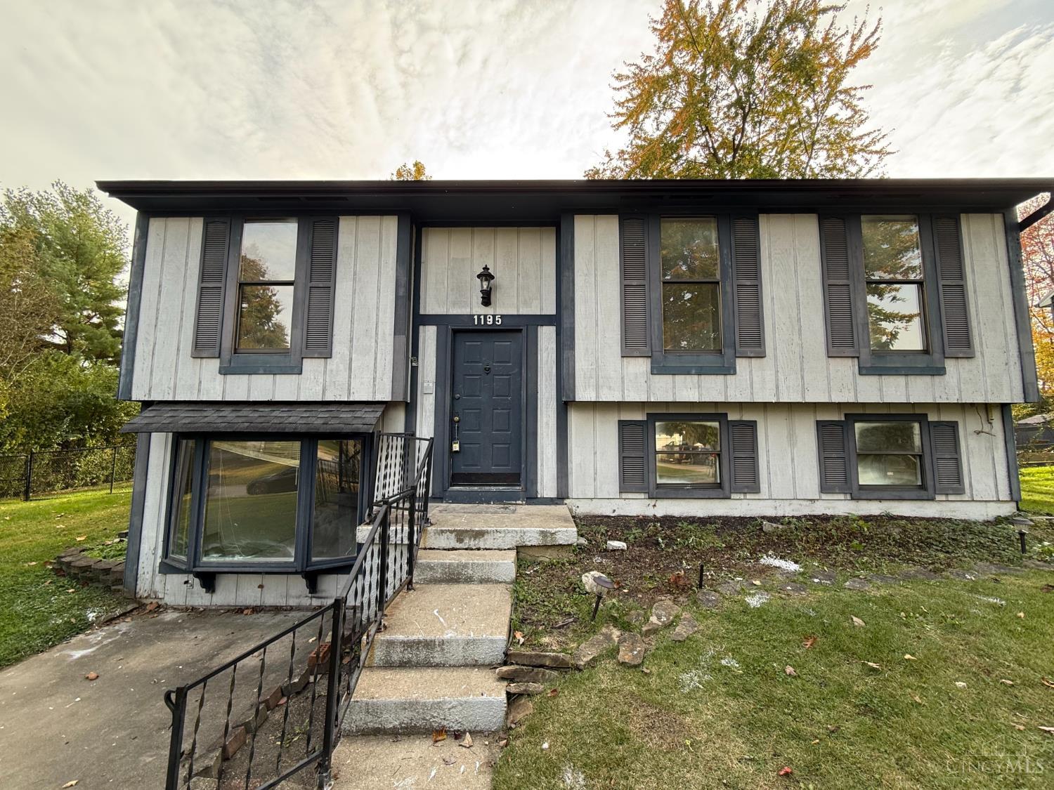 1195 Village Glen Drive