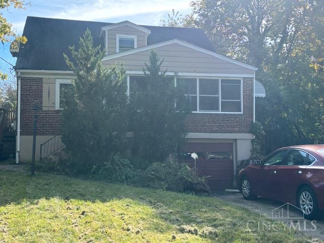 320 Grove Court