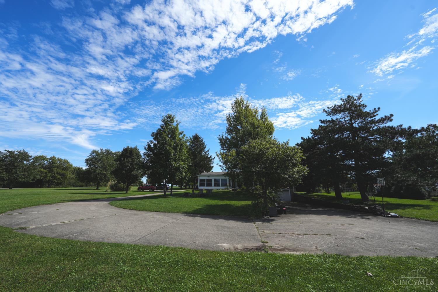 Photo 4 of Single family home for sale at 5133 Union Rd, Franklin Twp, OH 45005 | MLS# 1898569 | Listing updated on 2026-10-28