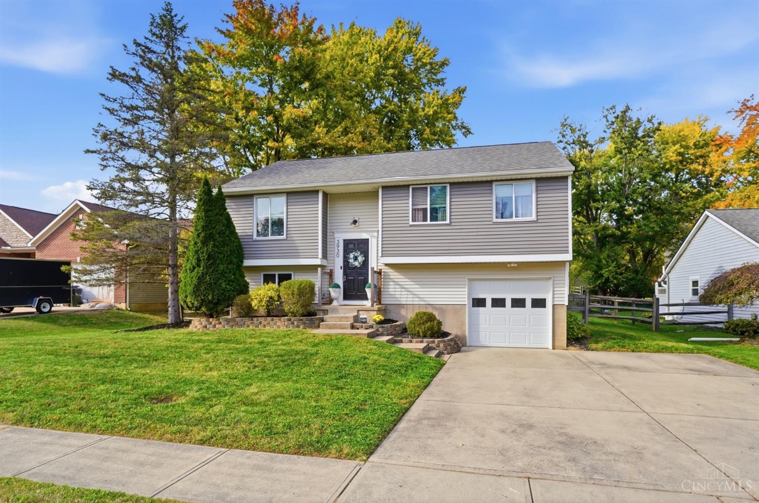 Photo 2 of Single family home for sale at 3930 Irwin Simpson Rd, Deerfield Twp., OH 45040 | MLS# 1898600 | Listing updated on 2026-10-29