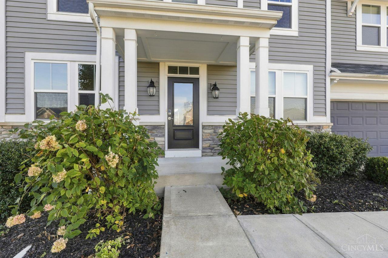 Photo 2 of Single family home for sale at 7126 Quellin Blvd, Maineville, OH 45039 | MLS# 1898582 | Listing updated on 2026-10-29