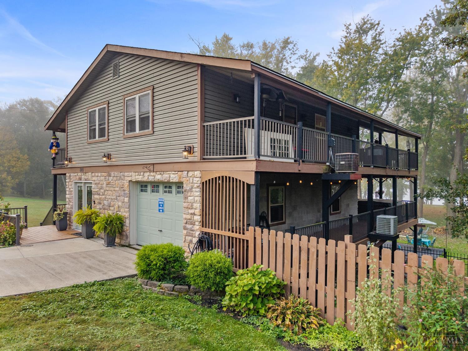 Photo 3 of Single family home for sale at 805 Washington St, New Richmond, OH 45157 | MLS# 1898447 | Listing updated on 2026-10-28