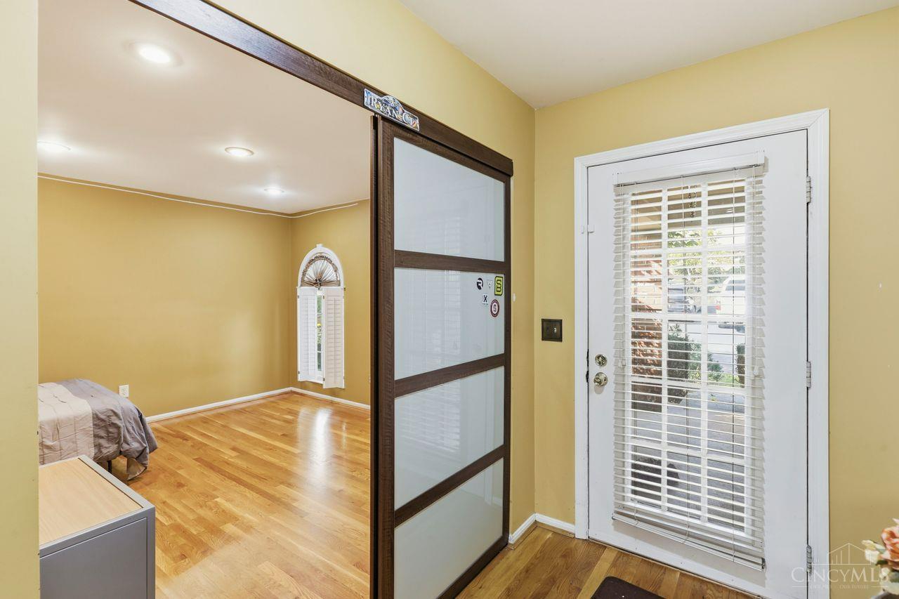 Photo 4 of Townhouse for sale at 11107 Jardin Pl, Blue Ash, OH 45241 | MLS# 1898571 | Listing updated on 2026-10-28