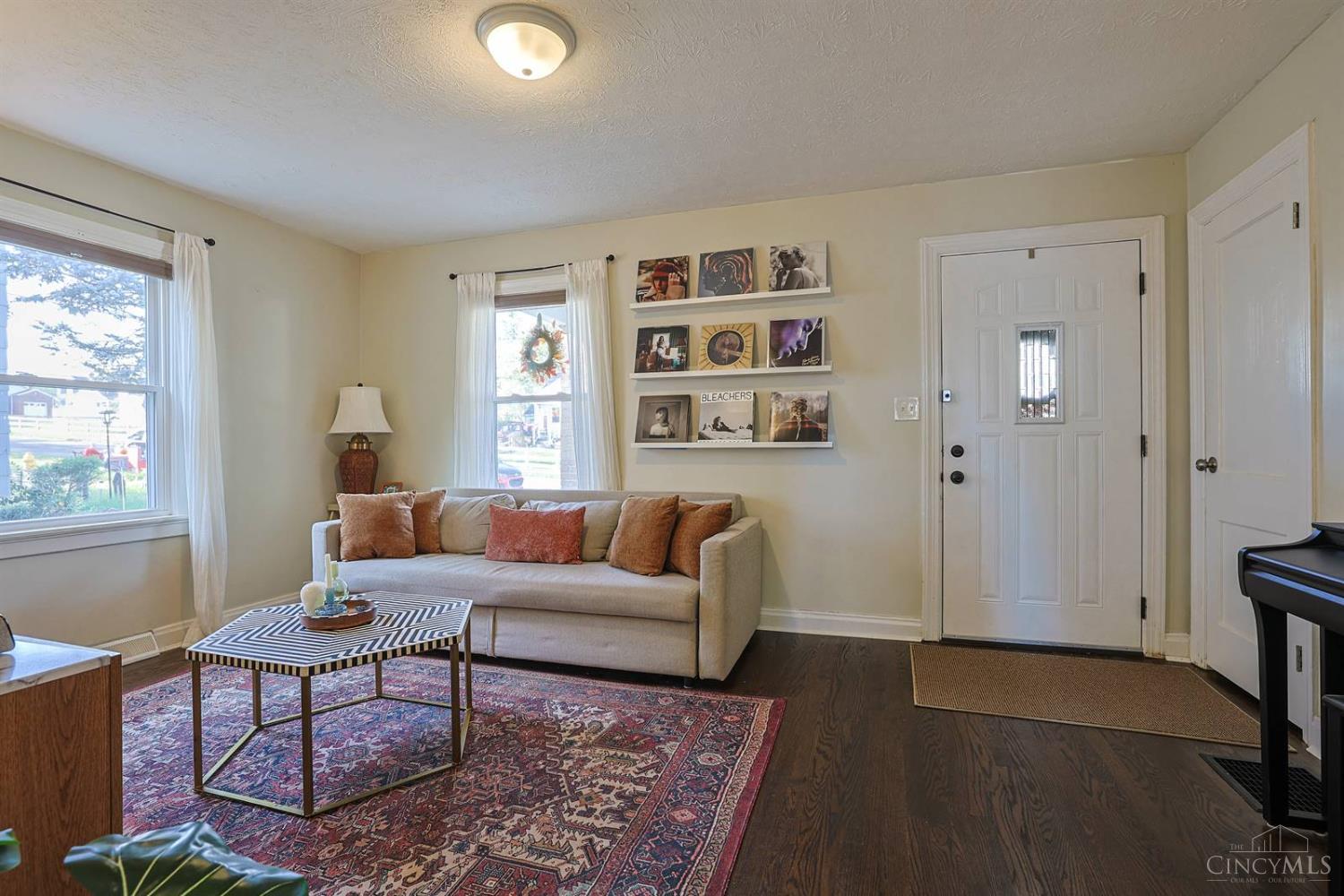Photo 4 of Single family home for sale at 8 Mavern Ave, Hamilton, OH 45013 | MLS# 1898493 | Listing updated on 2026-10-29