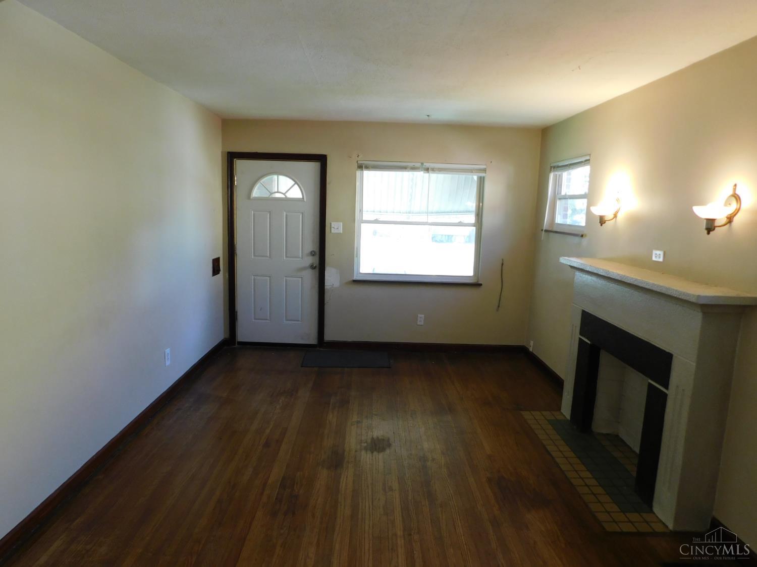 Photo 2 of Single family home for sale at 1634 Quebec Rd, Cincinnati, OH 45205 | MLS# 1898535 | Listing updated on 2026-10-27