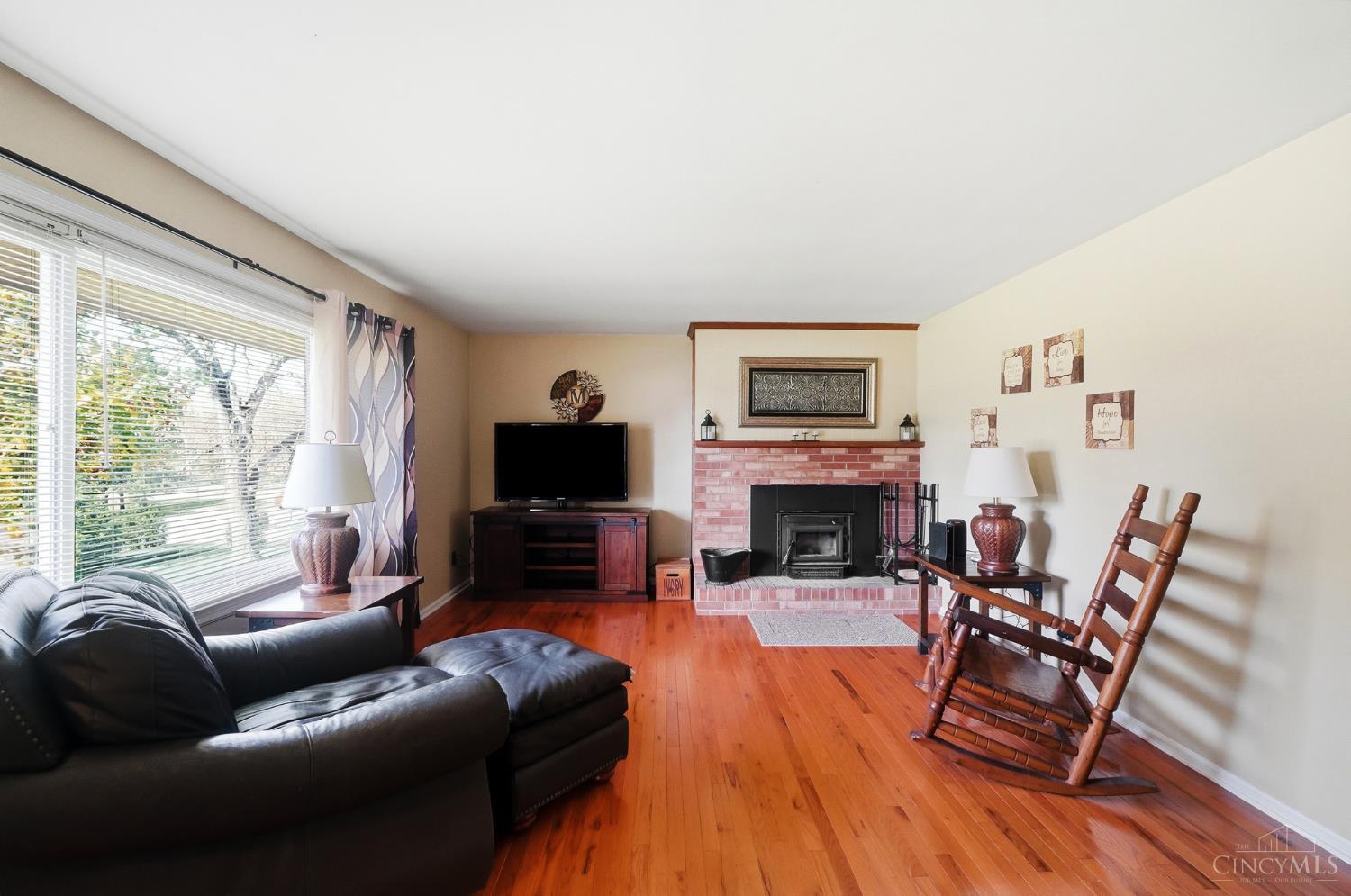 Photo 4 of Single family home for sale at 202 Columbus Dr S, Hanover Twp, OH 45013 | MLS# 1898599 | Listing updated on 2026-10-29