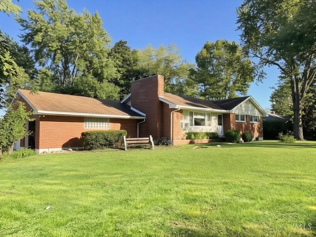8352 Crestway