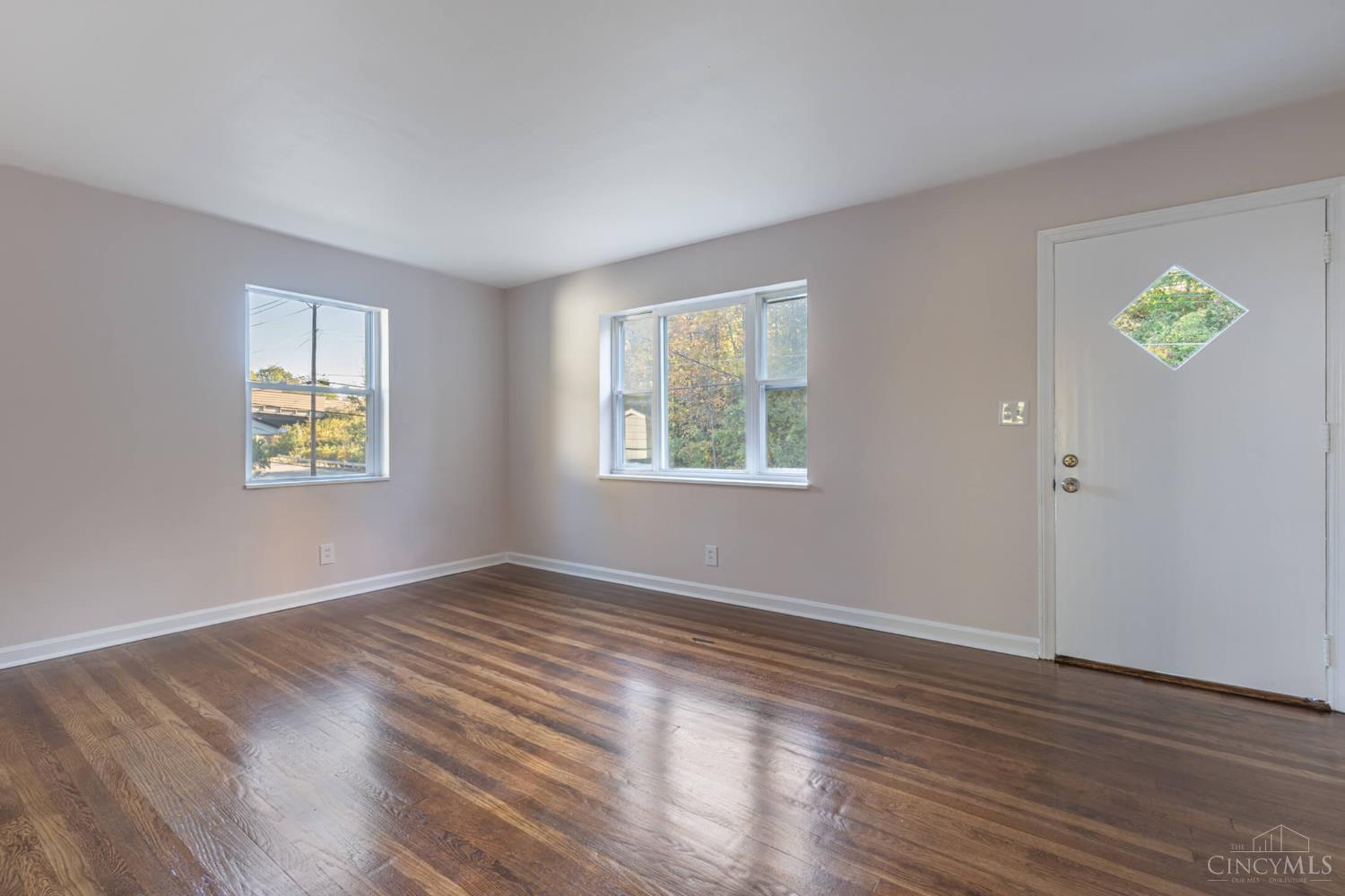 Photo 2 of Single family home for sale at 218 Ridgeway Rd, Springfield Twp., OH 45216 | MLS# 1898659 | Listing updated on 2026-10-28