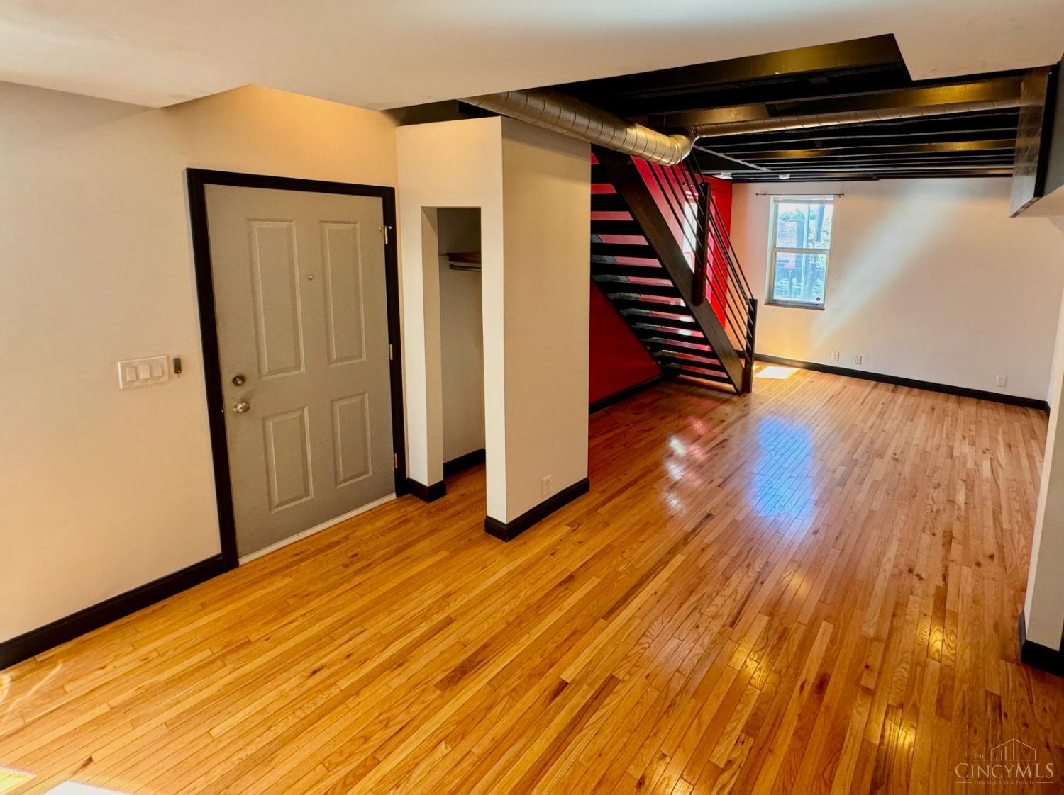 Photo 3 of House for sale at 226 Clifton Ave, Cincinnati, OH 45202 | MLS# 1898654 | Listing updated on 2026-10-28