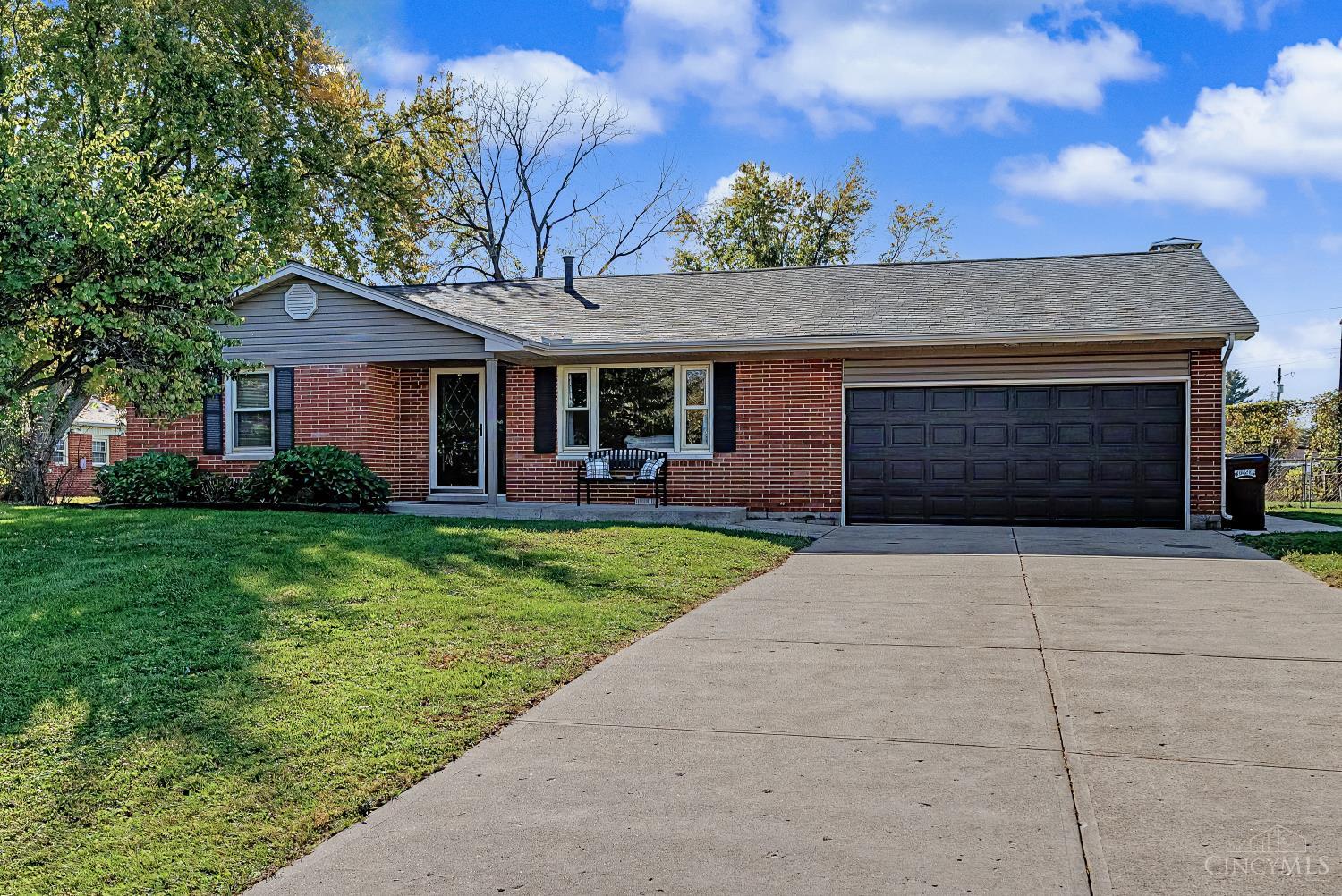 Photo 2 of Single family home for sale at 7481 Finch Ct, Carlisle, OH 45005 | MLS# 1898700 | Listing updated on 2026-10-29