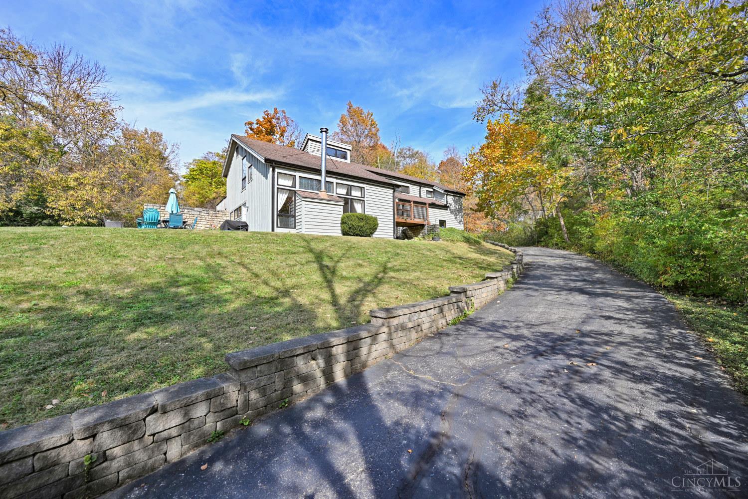 Photo 1 of Single family home for sale at 1061 Witt Rd, Anderson Twp, OH 45255 | MLS# 1898125 | Listing updated on 2026-10-29