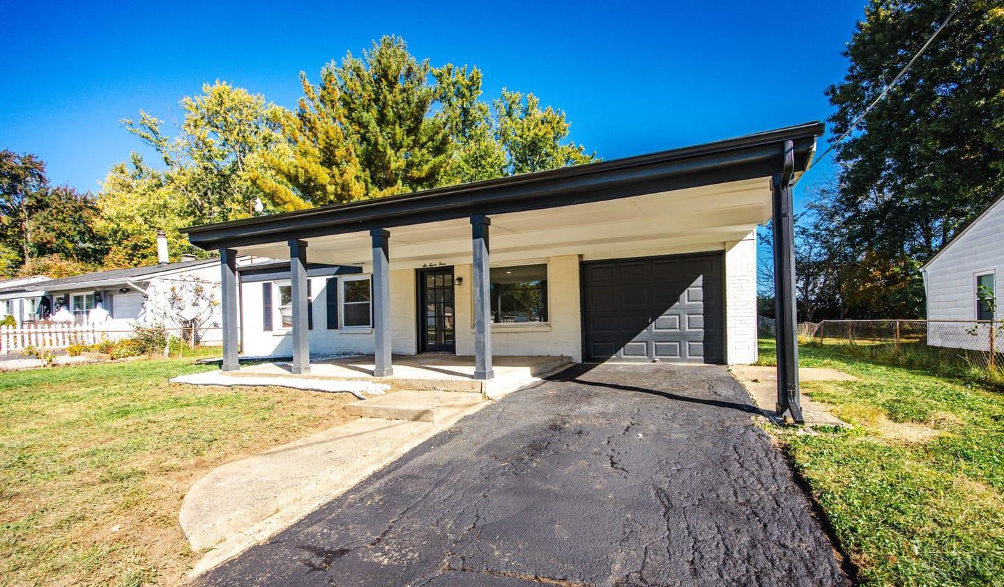 Photo 3 of Single family home for sale at 674 Charwood Dr, Union Twp, OH 45244 | MLS# 1898707 | Listing updated on 2026-10-29