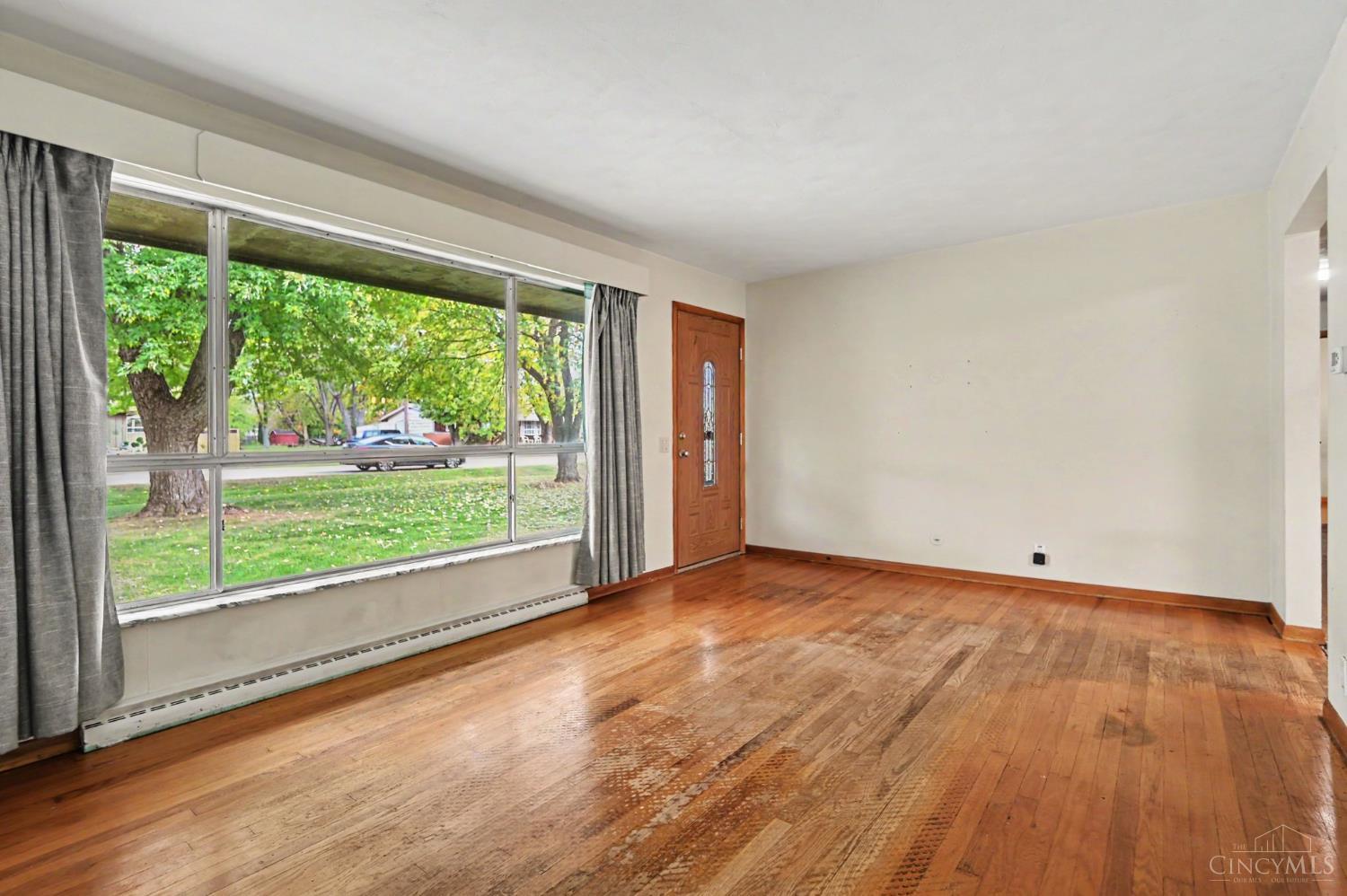 Photo 4 of Single family home for sale at 3575 Julie Dr, Franklin Twp, OH 45005 | MLS# 1898519 | Listing updated on 2026-10-29