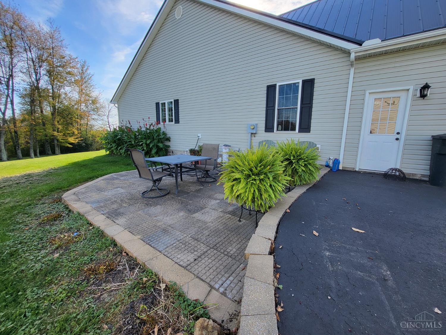 Photo 4 of Single family home for sale at 6220 Panhandle Rd, Hillsboro, OH 45133 | MLS# 1898661 | Listing updated on 2026-10-28