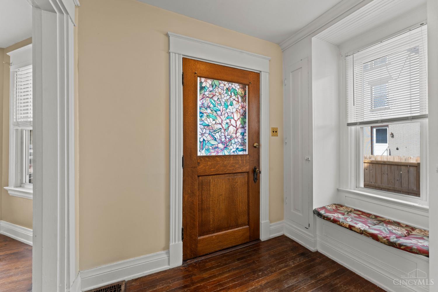 Photo 3 of Single family home for sale at 4114 Elsmere Ave, Norwood, OH 45212 | MLS# 1898512 | Listing updated on 2026-10-29