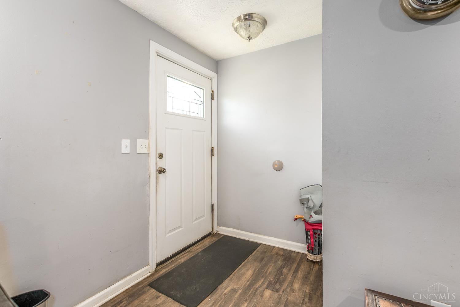 Photo 2 of Single family home for sale at 3128 Glenaire Dr, Cincinnati, OH 45251 | MLS# 1898619 | Listing updated on 2026-10-30