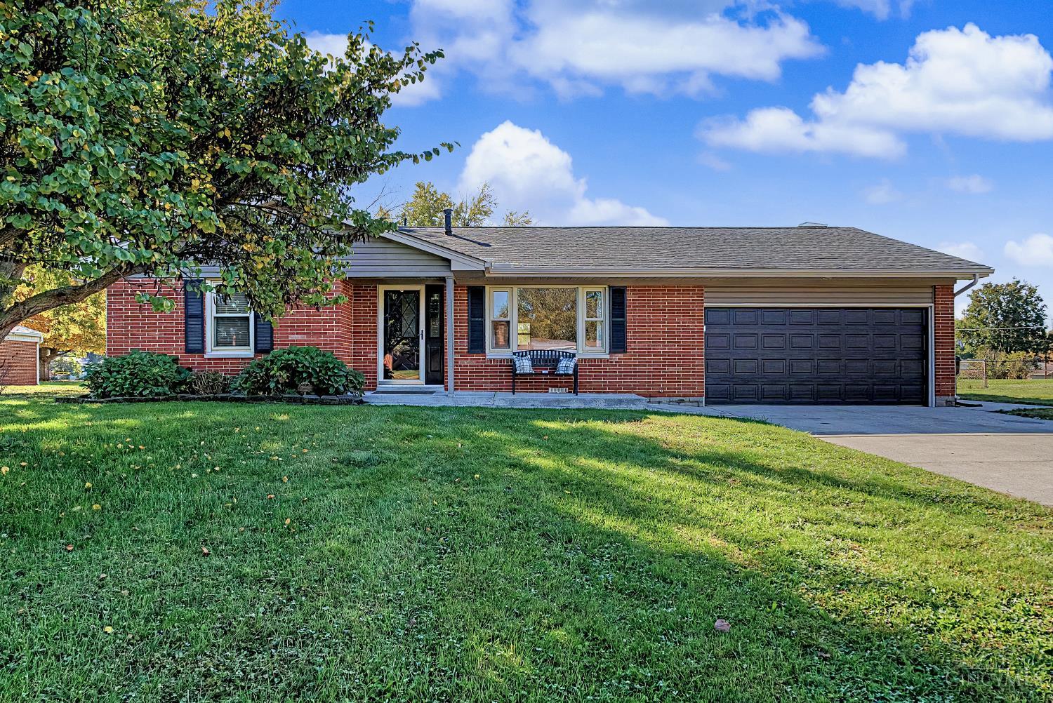 Photo 1 of Single family home for sale at 7481 Finch Ct, Carlisle, OH 45005 | MLS# 1898700 | Listing updated on 2026-10-29