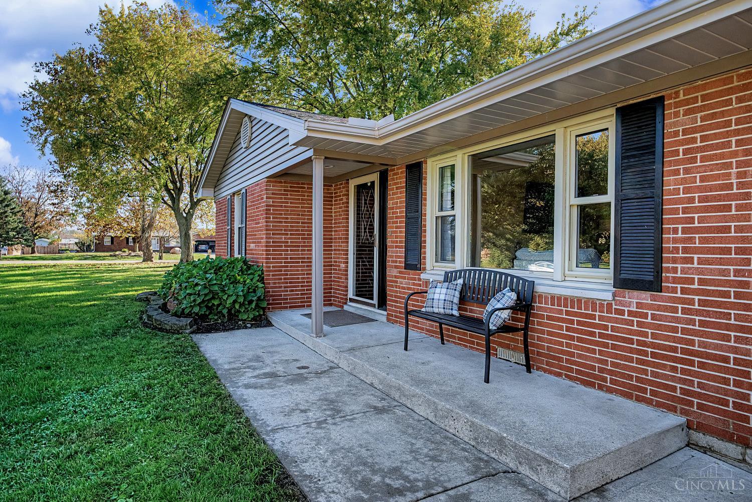 Photo 4 of Single family home for sale at 7481 Finch Ct, Carlisle, OH 45005 | MLS# 1898700 | Listing updated on 2026-10-29