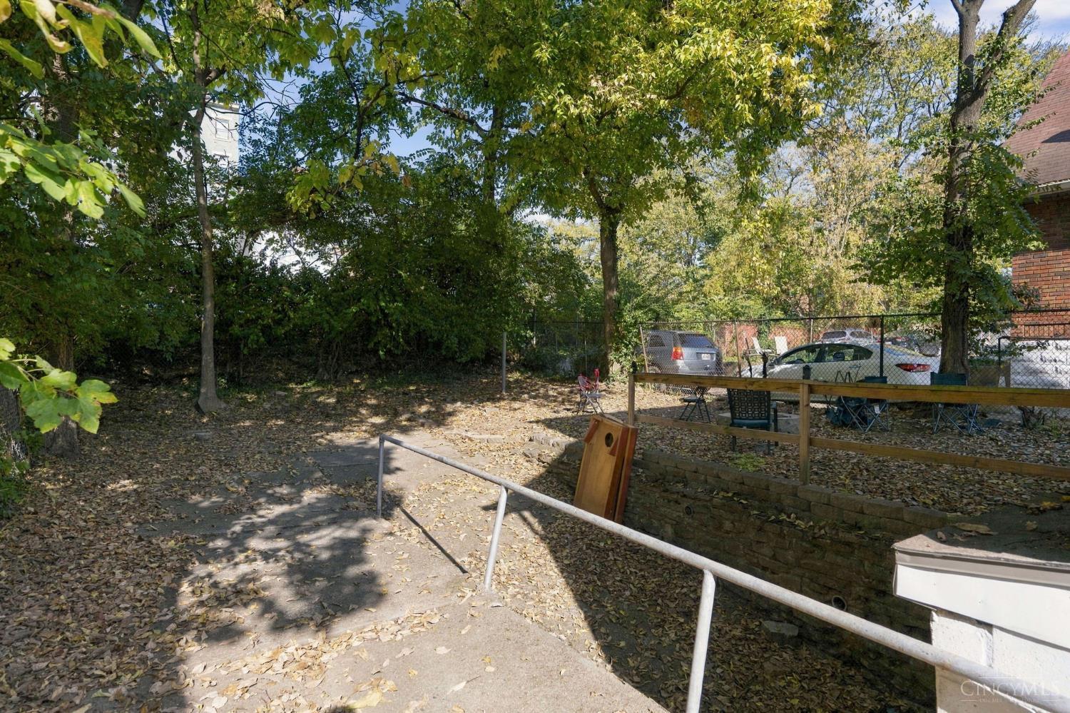 Photo 2 of Single family home for sale at 136 Detzel Pl, Cincinnati, OH 45219 | MLS# 1898598 | Listing updated on 2026-10-29